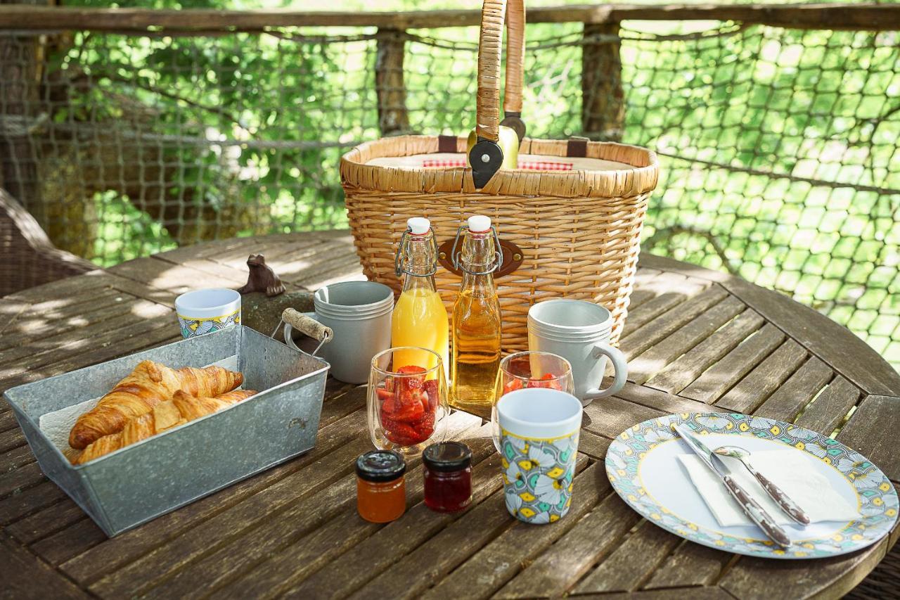 Cabane Perchee Dans Les Arbres Saint-Hilaire-en-Morvan Zewnętrze zdjęcie