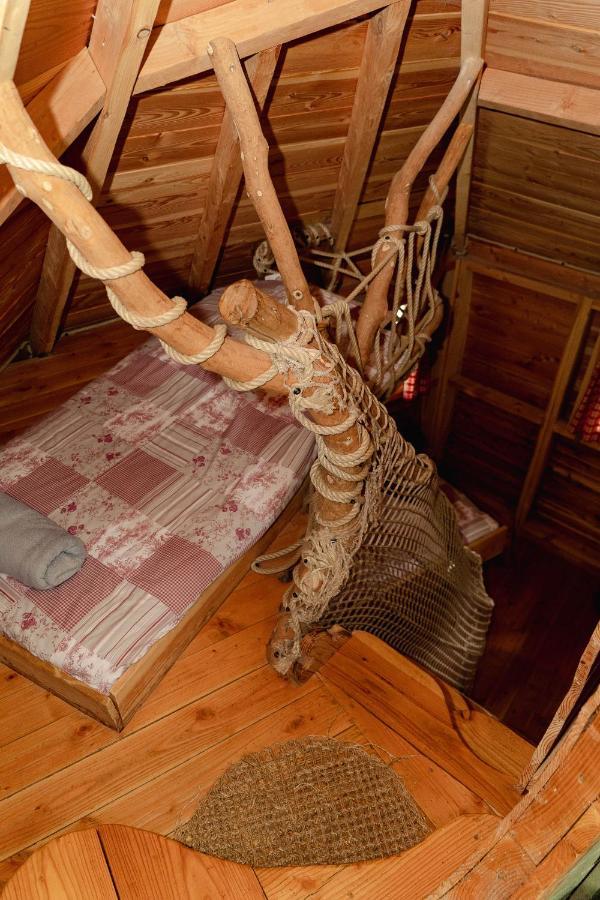 Cabane Perchee Dans Les Arbres Saint-Hilaire-en-Morvan Zewnętrze zdjęcie