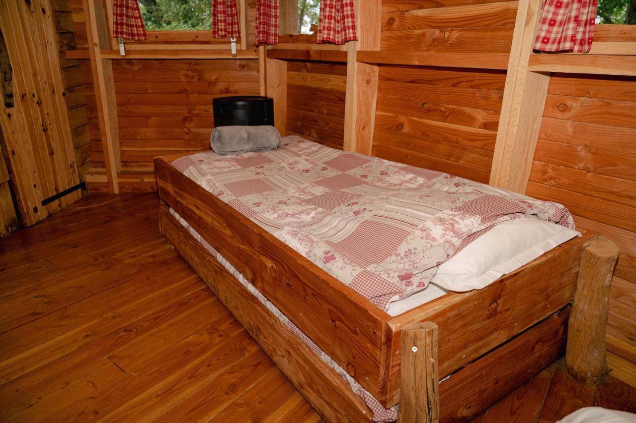 Cabane Perchee Dans Les Arbres Saint-Hilaire-en-Morvan Zewnętrze zdjęcie